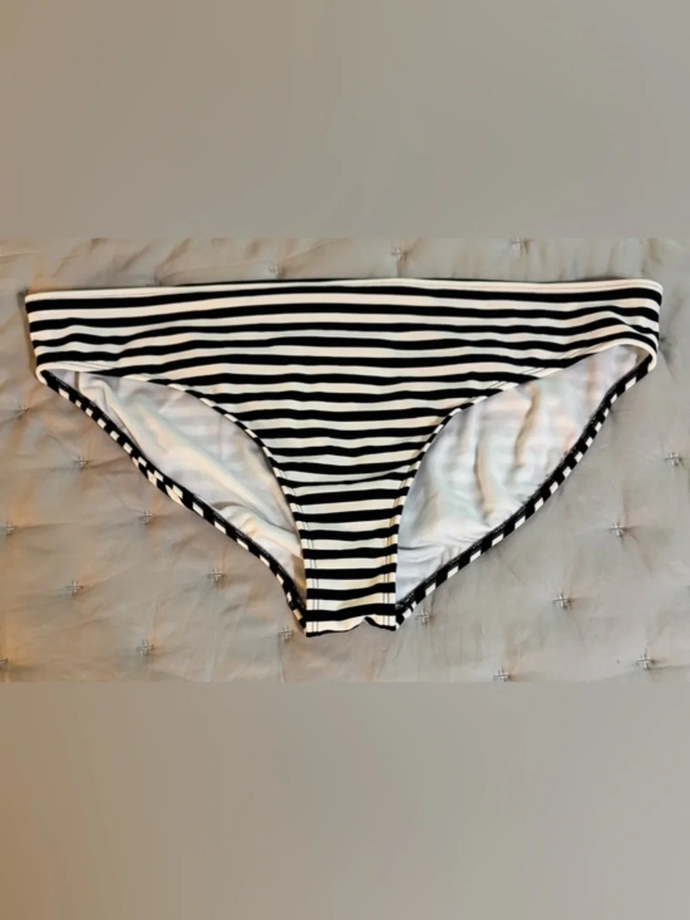 Like New - Boden Bikini Bottom (16)
